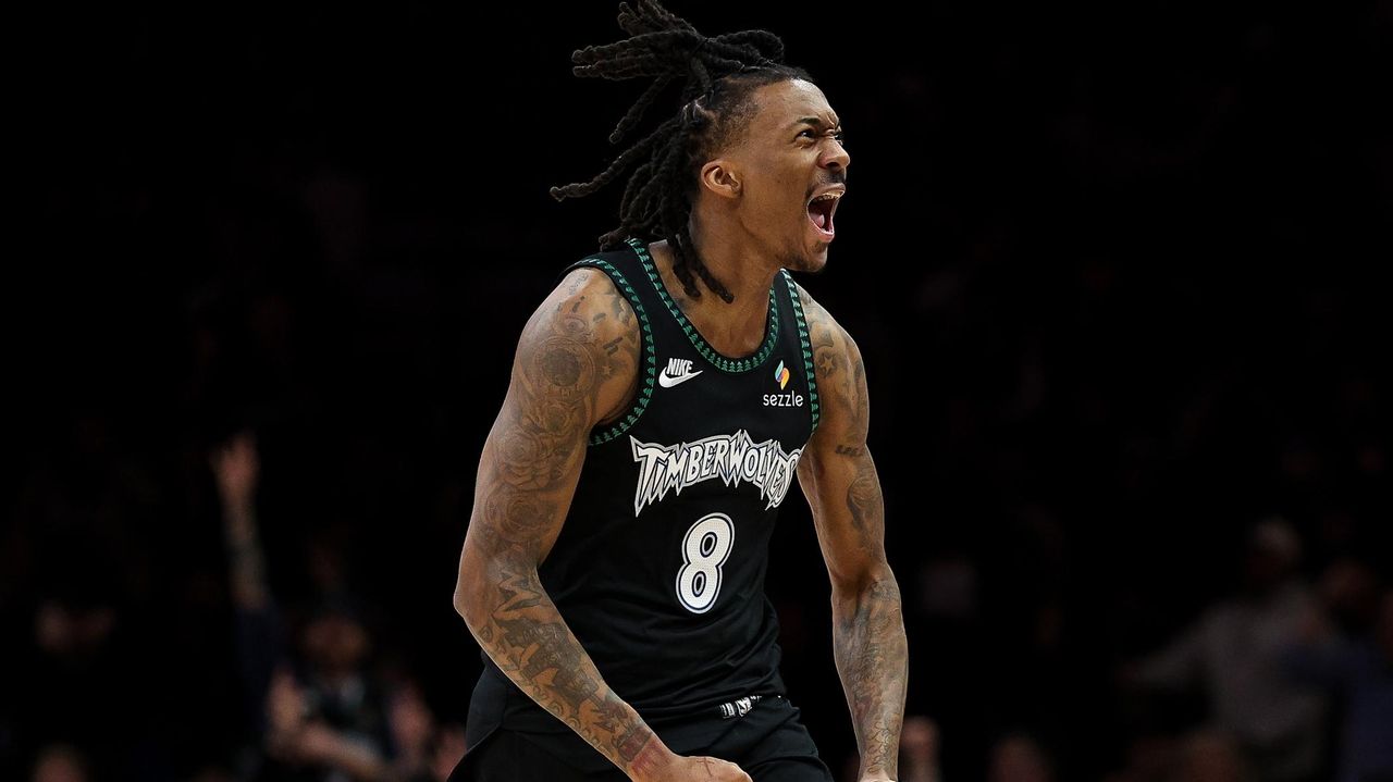 Timberwolves hit 22 3-pointers, coast to 123-111 win over Thunder