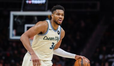 Giannis Antetokounmpo trade rumors: Warriors want deal fast, Brooklyn may make offer, Lakers may enter talks