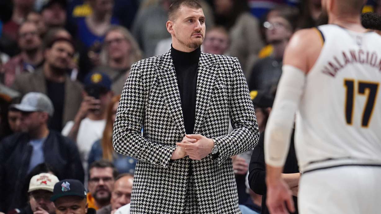 Nuggets' Nikola Jokic returns to lineup against Clippers in 1st game since knee injury on Dec. 29