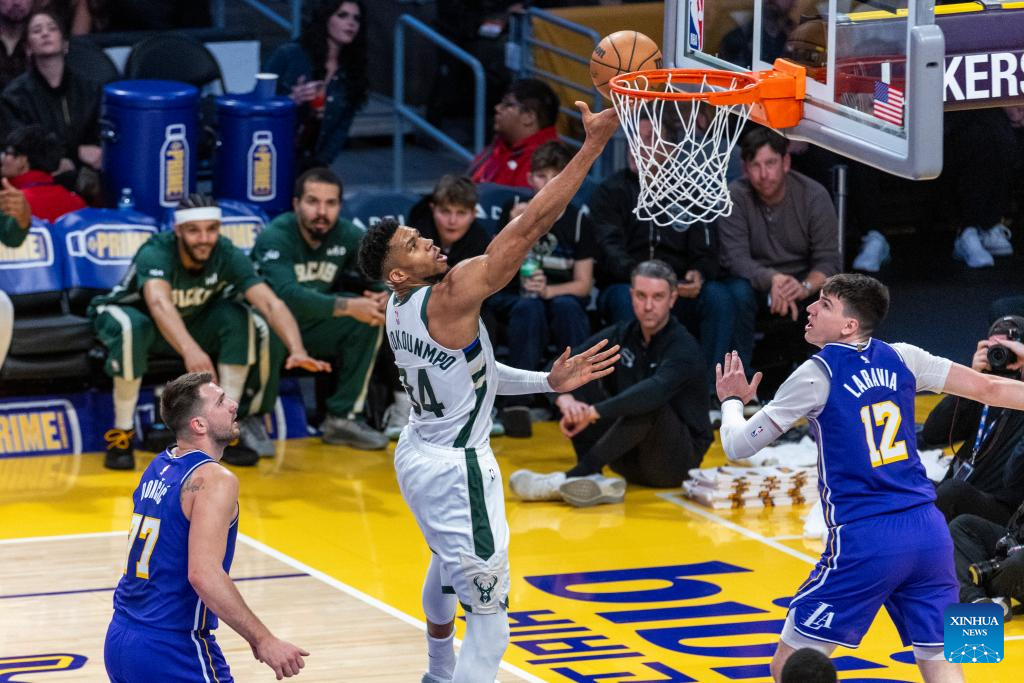 Los Angeles Lakers vs. Milwaukee Bucks-Xinhua