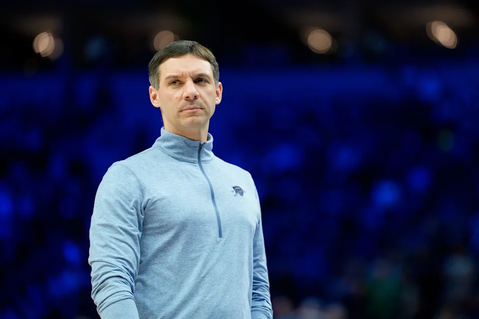 Jan 29, 2026; Minneapolis, Minnesota, USA; Oklahoma City Thunder head coach Mark Daigneault calls a time out against the Minnesota Timberwolves in the third quarter at Target Center. Mandatory Credit: Matt Blewett-Imagn Images