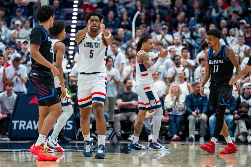 No. 4 UConn men's basketball secures wire-to-wire victory over DePaul, 72-60