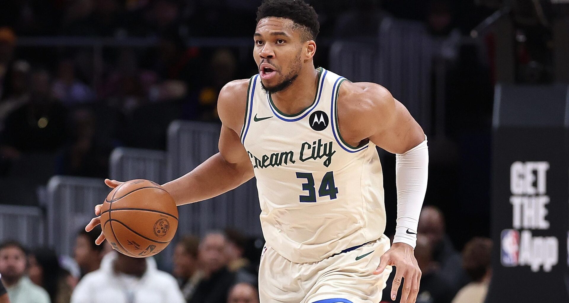 New Giannis Rumors Reveal Bucks Star's Desire to Play With Anthony Edwards Amid T-Wolves Buzz