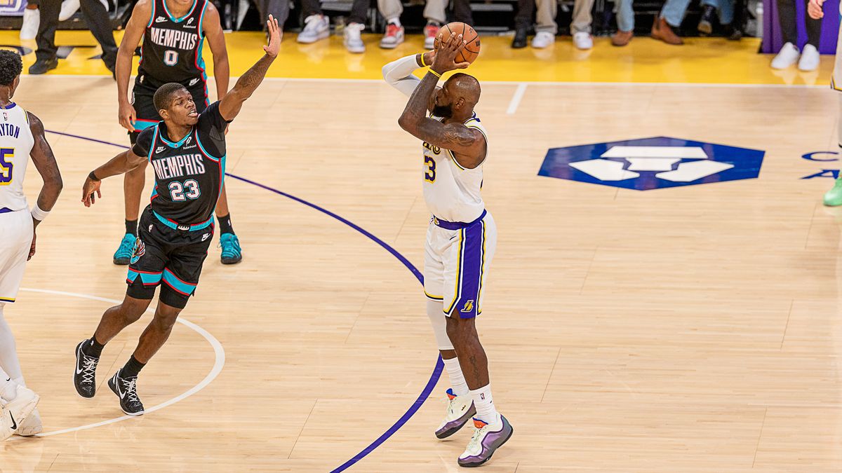 Los Angeles Lakers Lebron James 23 takes a jump shot during NBA game against the Memphis Grizzlies on Sunday January 4th, 2026, in Los Angeles California. Los Angeles Lakers Lebron James 23 takes a jump shot during NBA game against the Memphis Grizzlies on Sunday January 4th, 2026, in Los Angeles California.