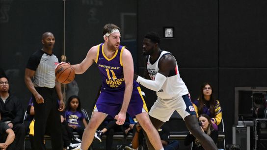 Timme drops 31, South Bay Lakers snap two-game skid with win over San Diego Clippers