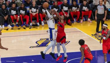 Lakers take down Raptors behind Deandre Ayton's perfect night