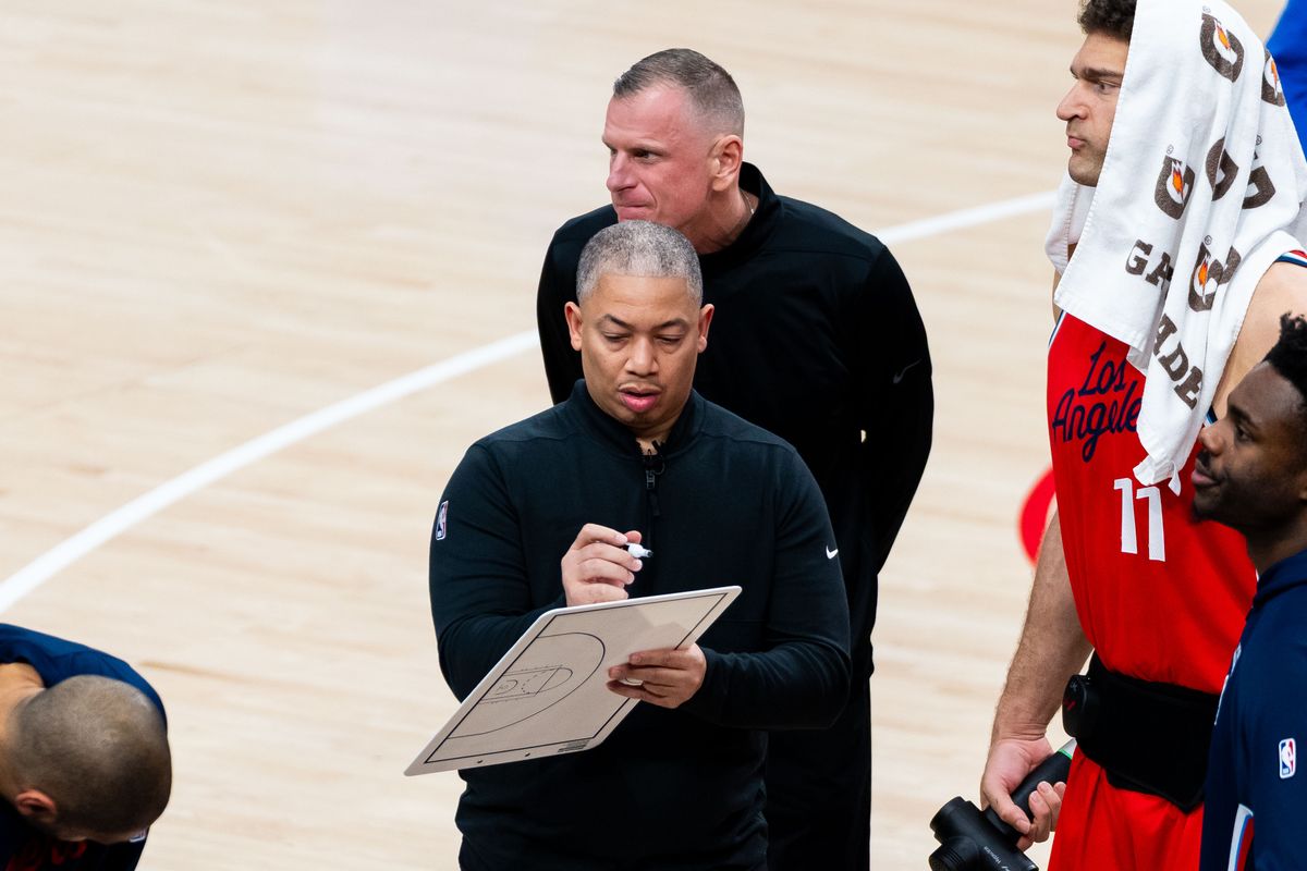 Los Angeles Clippers Coach Tyronn Lue goes over the game play during an NBA basketball game against the Los Angeles Lakers, Thursday January 22nd, 2026 in Inglewood, California. Los Angeles Clippers Coach Tyronn Lue goes over the game play during an NBA basketball game against the Los Angeles Lakers, Thursday January 22nd, 2026 in Inglewood, California.