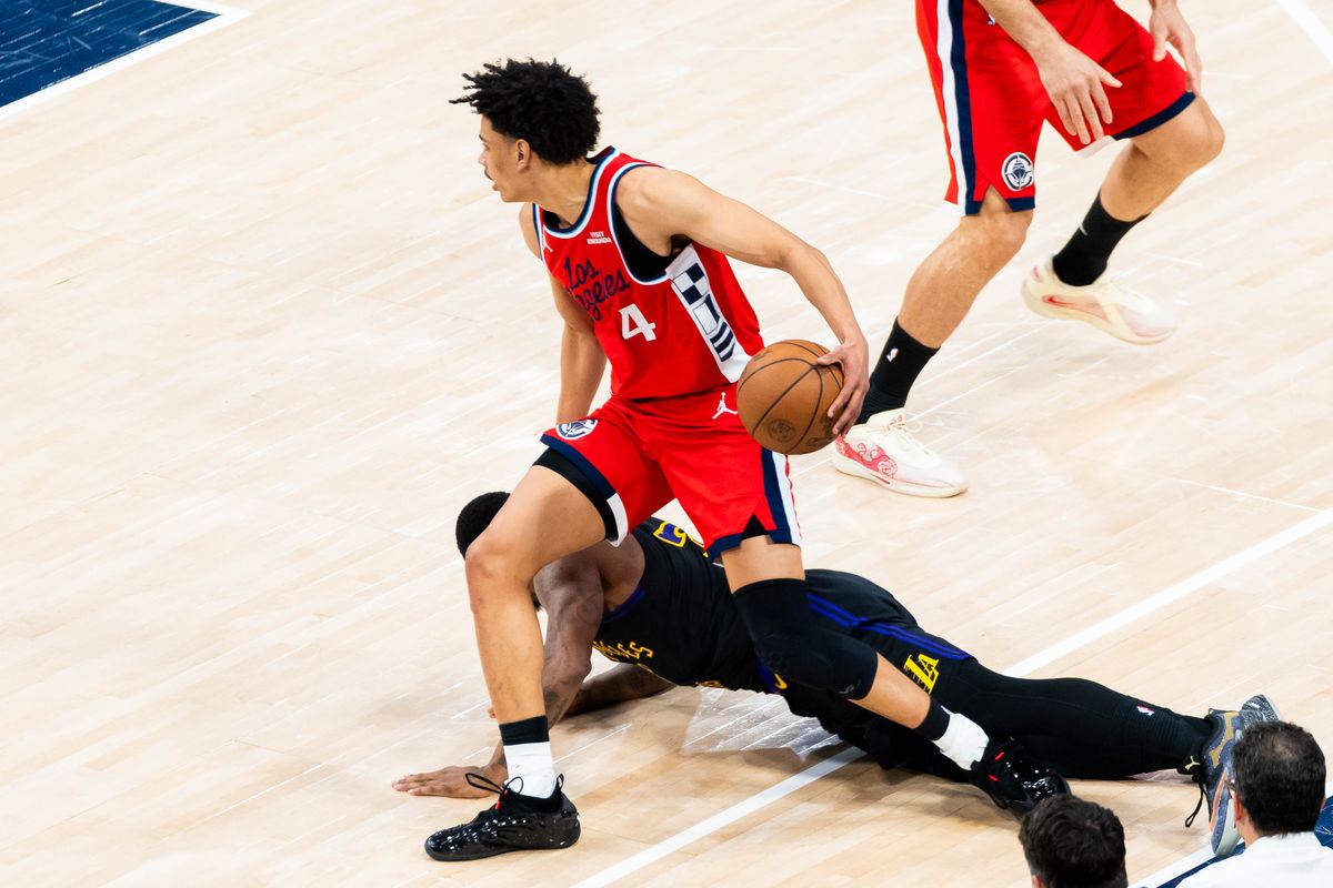 Los Angeles Clippers guard Kobe Sanders (4) gets their opponent during an NBA basketball game against the Los Angeles Lakers, Thursday January 22nd, 2026 in Inglewood, California. Los Angeles Clippers guard Kobe Sanders (4) gets their opponent during an NBA basketball game against the Los Angeles Lakers, Thursday January 22nd, 2026 in Inglewood, California.