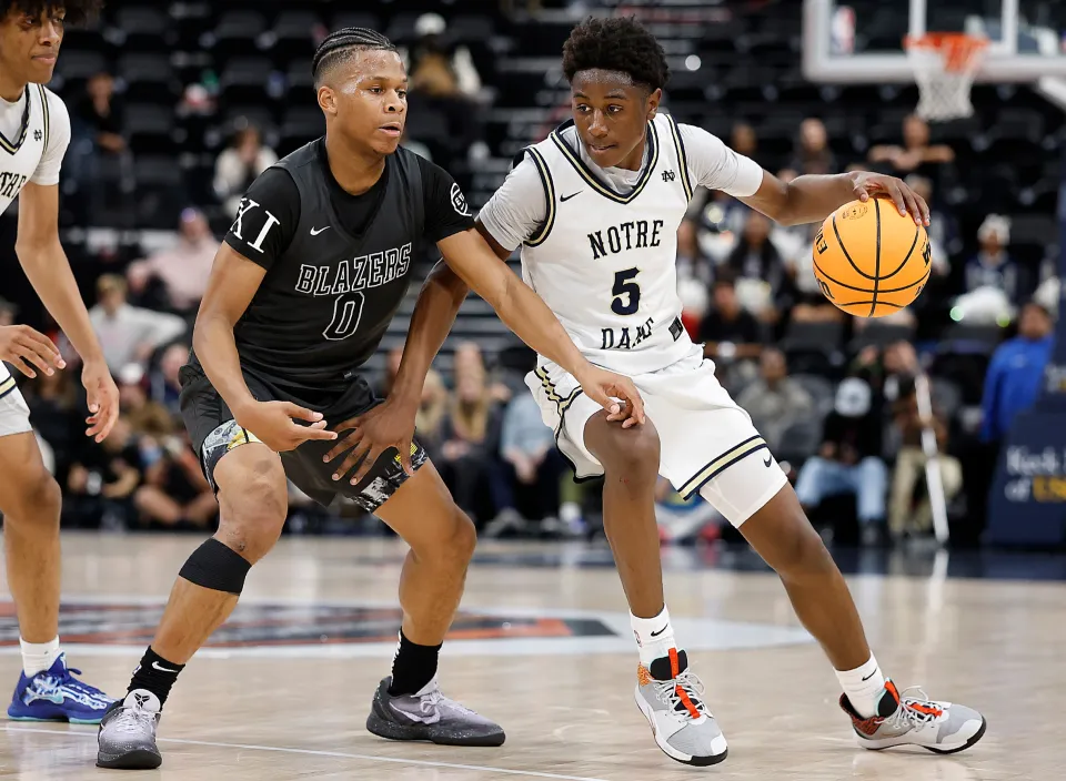 NaVorro Bowman #5 of Notre Dame takes controls the ball against Gavin Hightower #0 of Sierra Canyon in the first half at Intuit Dome on February 01, 2025 in Inglewood, California. 