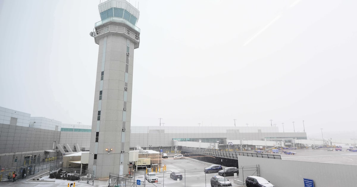 Mavericks-Bucks postponed amid Dallas’ flight issues due to D-FW winter storm