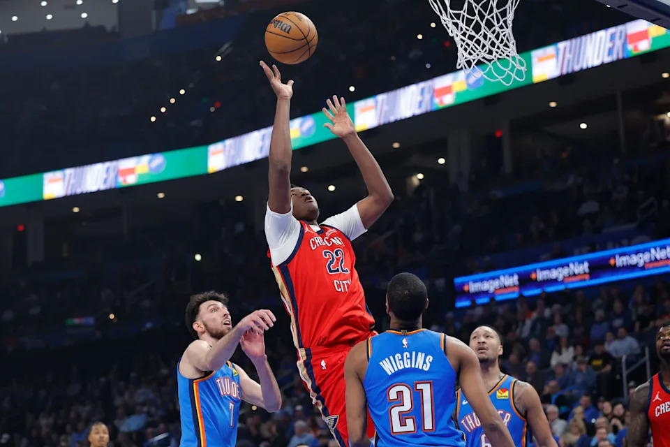 Jan 27, 2026; Oklahoma City, Oklahoma, USA; New Orleans Pelicans center Derik Queen (22) shoots against the Oklahoma City Thunder during the first quarter at Paycom Center. Mandatory Credit: Alonzo Adams-Imagn Images