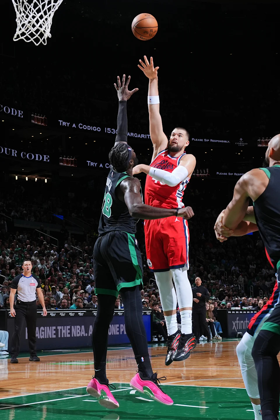 BOSTON, MA – NOVEMBER 16: Ivica Zubac #40 of the LA Clippers shoots the ball during the game against the Boston Celtics on November 16, 2025 at TD Garden in Boston, Massachusetts. NOTE TO USER: User expressly acknowledges and agrees that, by downloading and/or using this Photograph, user is consenting to the terms and conditions of the Getty Images License Agreement. Mandatory Copyright Notice: Copyright 2025 NBAE (Photo by Brian Babineau/NBAE via Getty Images)