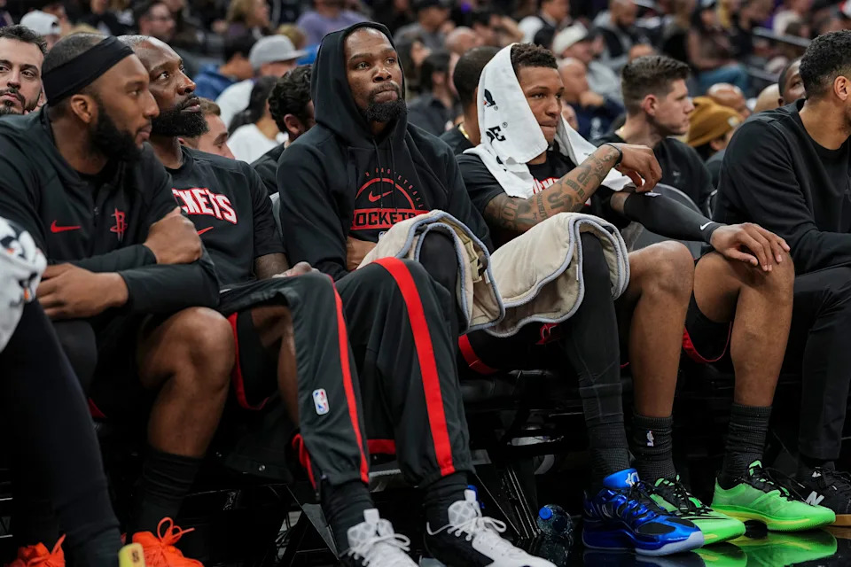 Houston Rockets forward Kevin Durant (7) looks on from the bench during the third quarter against the Sacramento Kings Jan 11, 2026 at Golden 1 Center.