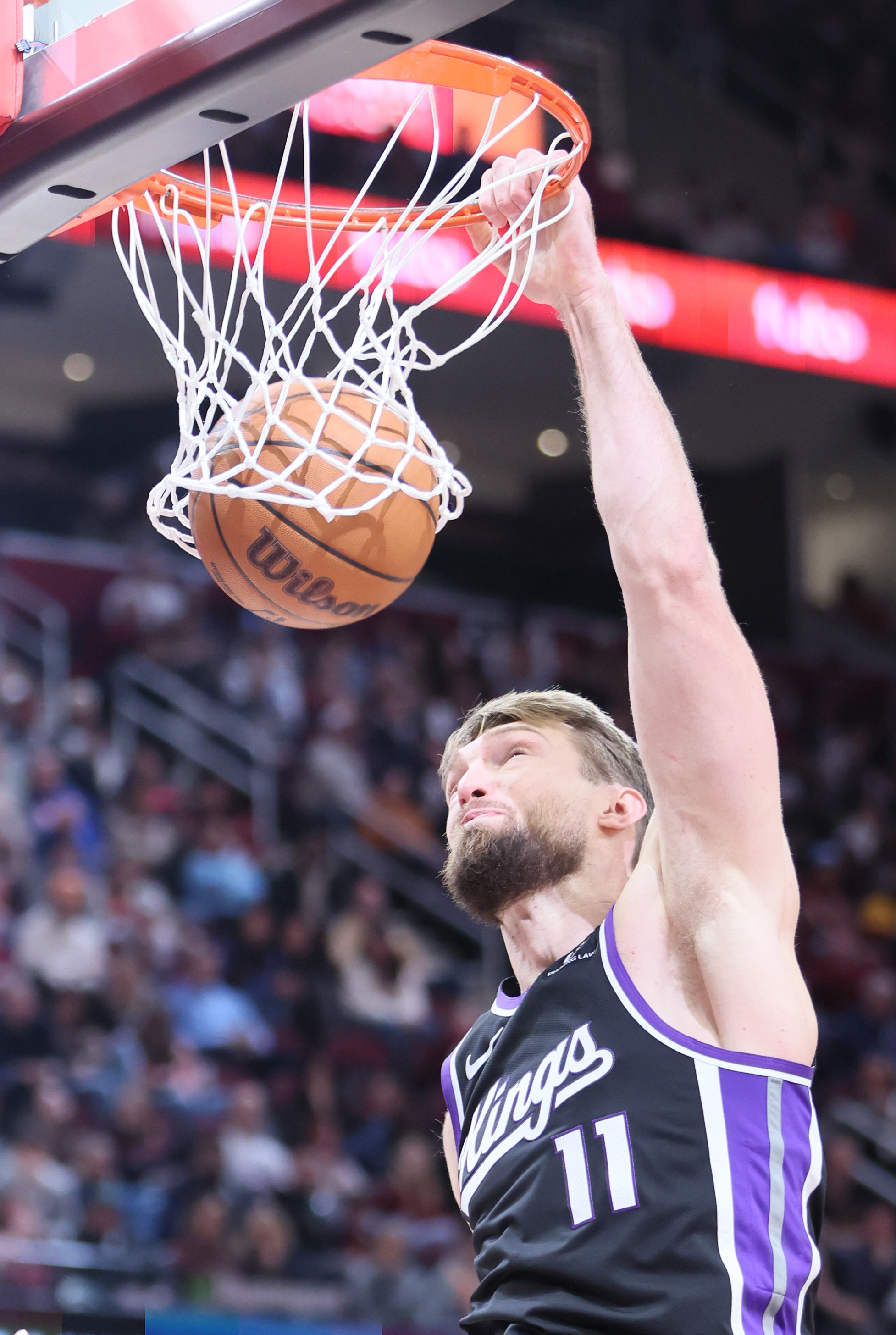 Sacramento Kings forward Domantas Sabonis dunks for a score in the second half. 
