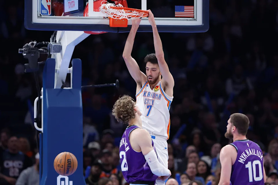 Jan 7, 2026; Oklahoma City, Oklahoma, USA; Oklahoma City Thunder center/forward Chet Holmgren (7) dunks against the Utah Jazz during the second half at Paycom Center. Mandatory Credit: Alonzo Adams-Imagn Images
