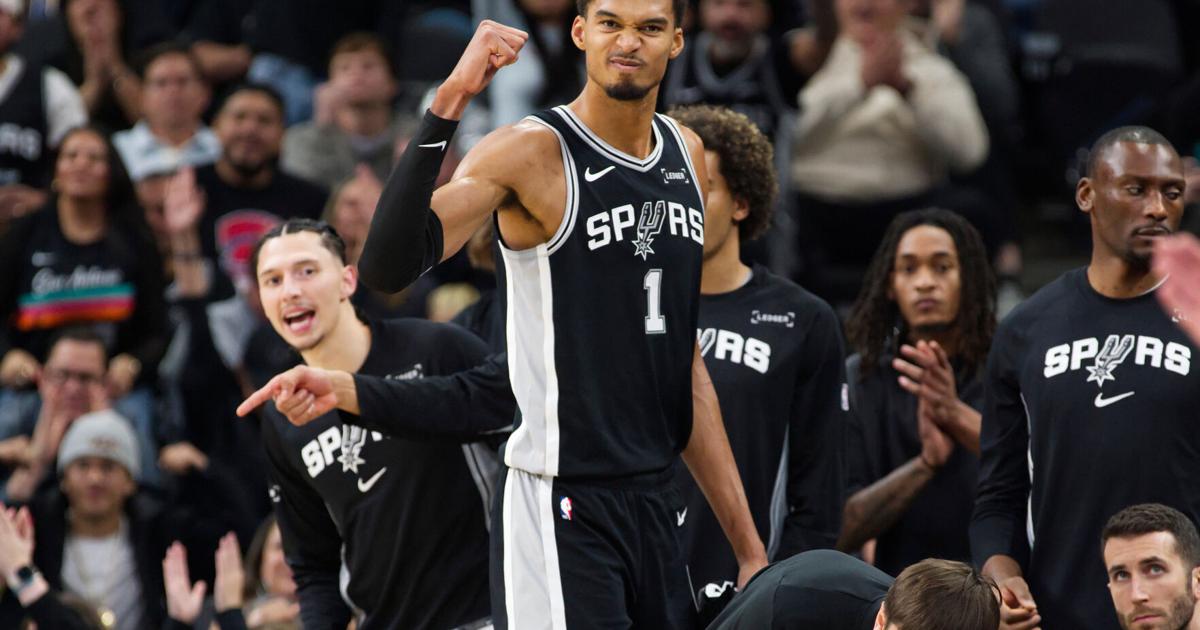 Wembanyama's MRI shows no ligament damage in hyperextended knee; All-Star to miss Spurs-Pacers game | National Sports