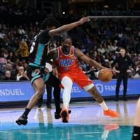 Short-handed Thunder rally to edge Grizzlies | National