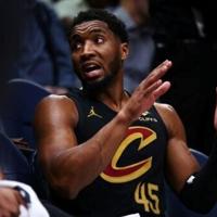 Wembanyama shines late as Spurs down Celtics | National