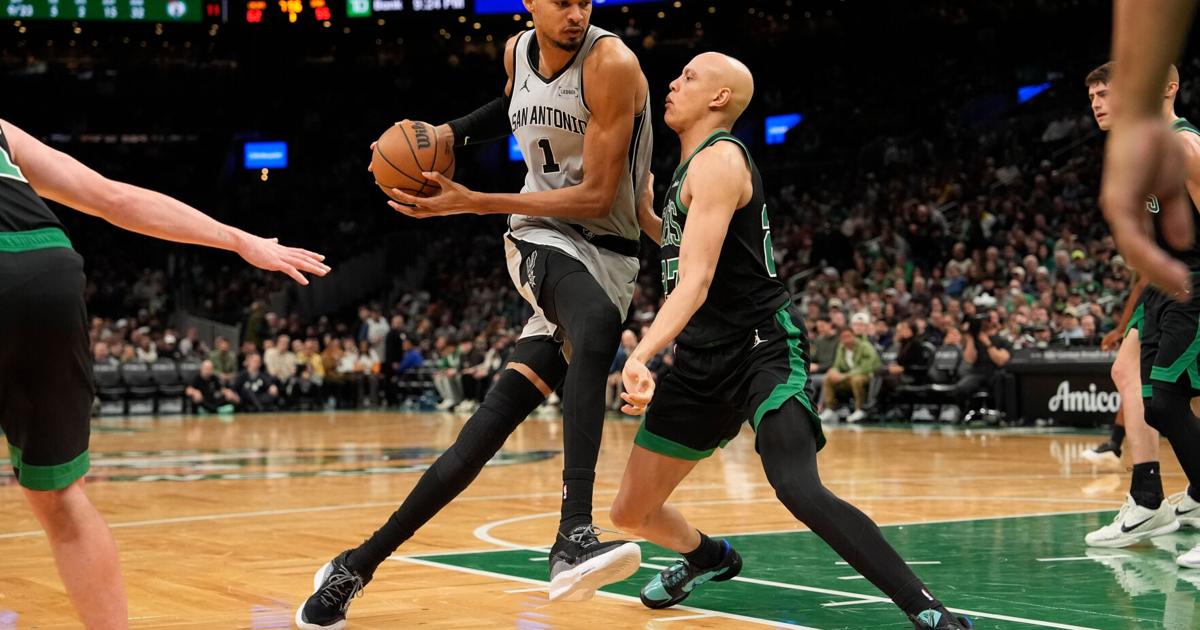 Wembanyama and Fox each score 21 points in Spurs' 100-95 win over Celtics | Sports