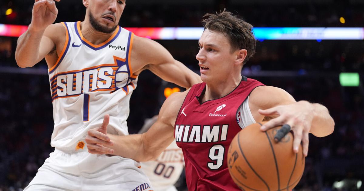 Suns star Devin Booker out against Pistons after injuring ankle in previous game against Heat | National Sports