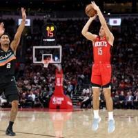 Doncic triple-double leads Lakers comeback over Nuggets, Rockets down Spurs | National