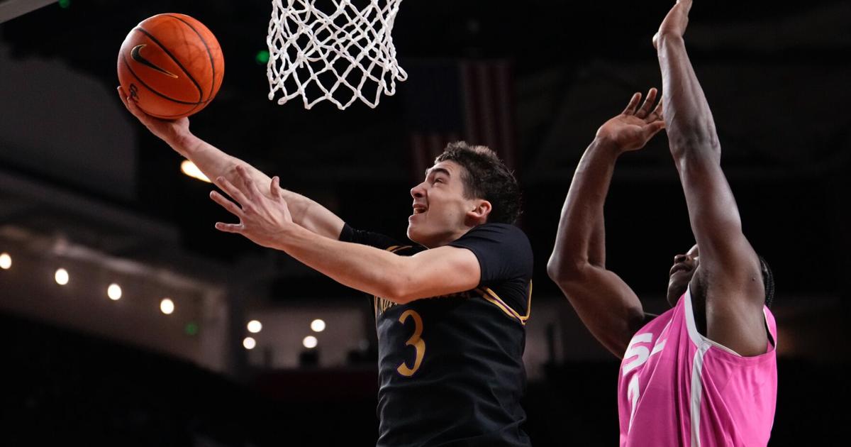 Martinelli's 22 help Northwestern beat USC 74-68, snap 9-game skid in Big Ten play | Basketball