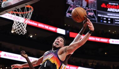 Devin Booker raises serious injury concerns for the Phoenix Suns