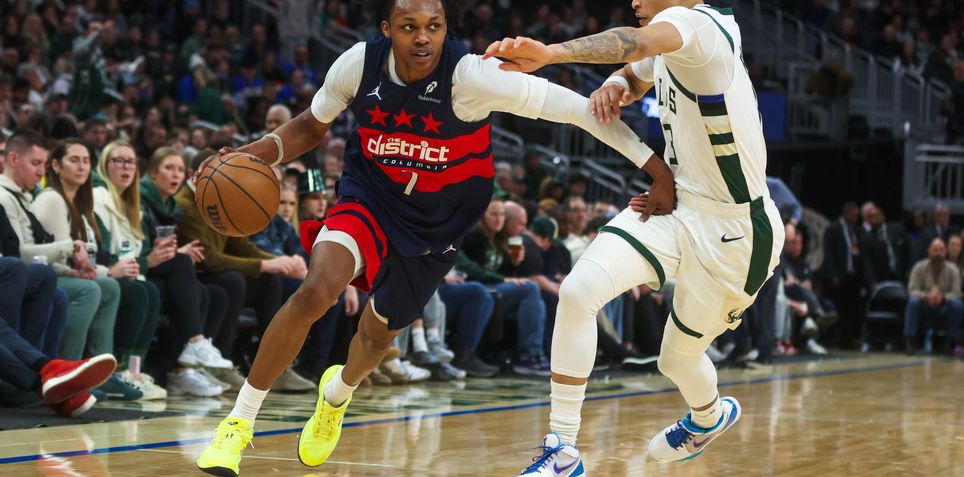 Hawks vs. Bucks Prediction, Odds, Picks, Best Bets for Jan. 19