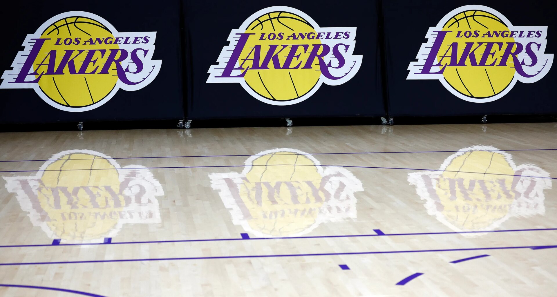 Lakers release injury report for Thursday's game versus Hornets
