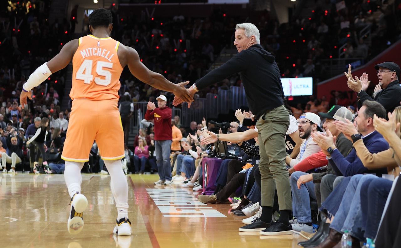 Do the Cavs need to sacrifice long-term ‘runway’ for win-now moves?