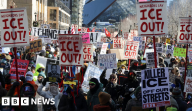 Hundreds of Minnesota businesses close to protest ICE presence