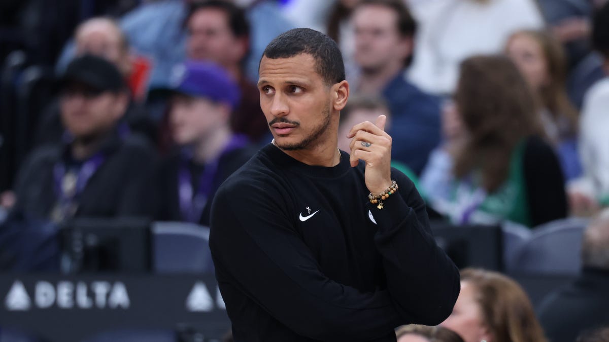 Celtics head coach Joe Mazzulla was honored by the NBA for his winning ways