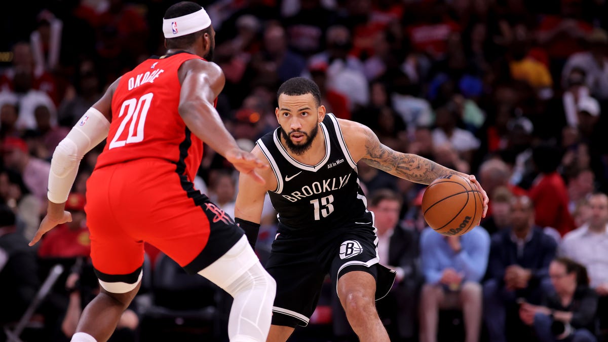 Stream, lineups, injury reports, broadcast (1/1)