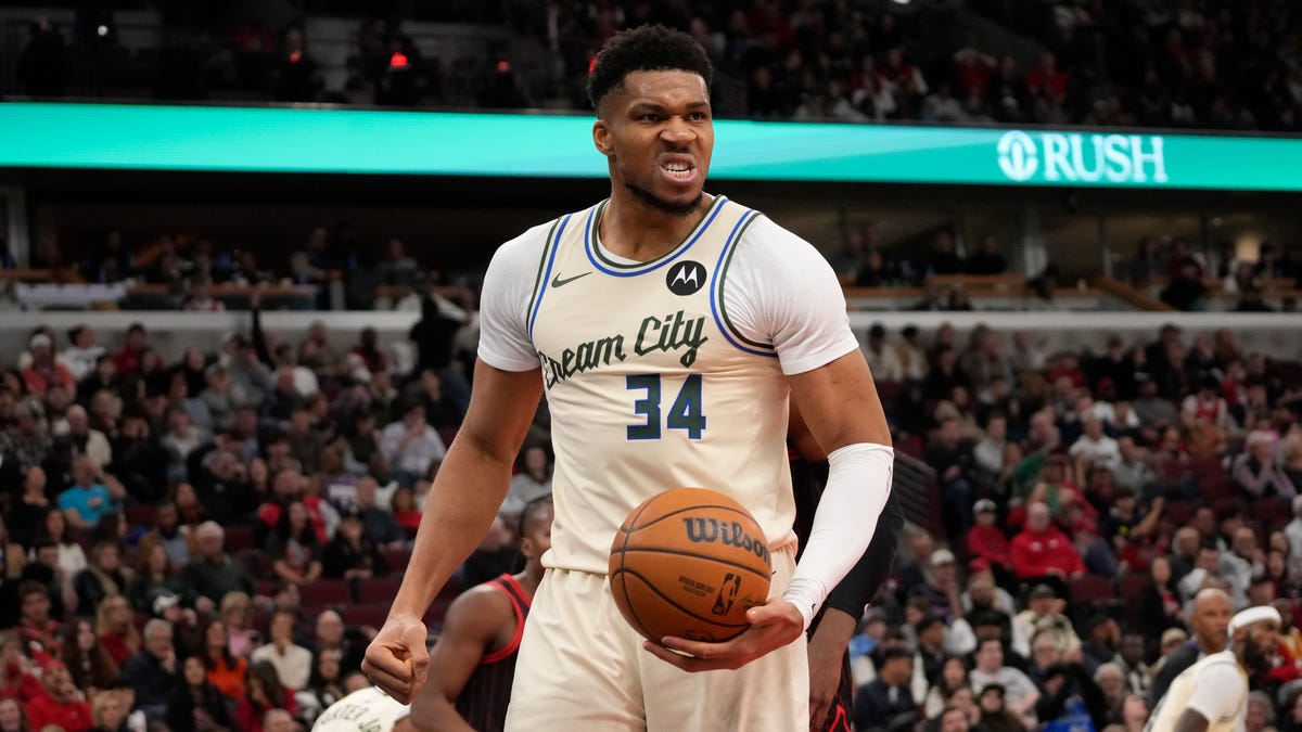 Hornets at Bucks odds, picks and predictions