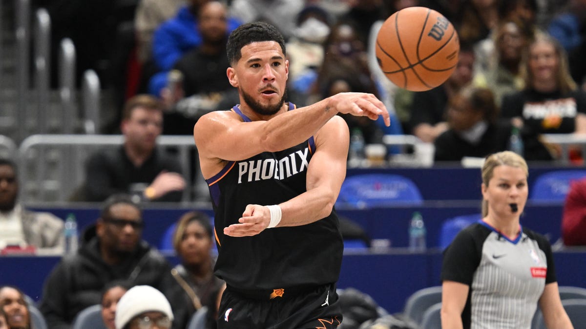 Kings at Suns odds, picks and predictions