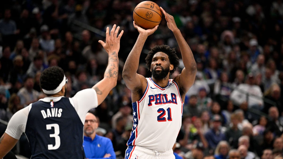 Sixers' Joel Embiid gives health update after road win over Mavericks
