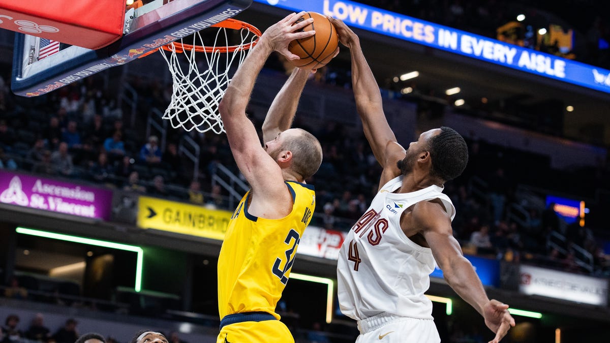 Cavaliers at Pacers odds, picks and predictions