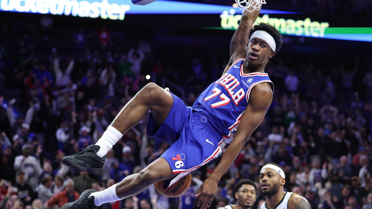 Nuggets coach David Adelman gives respect to 76ers rookie VJ Edgecombe