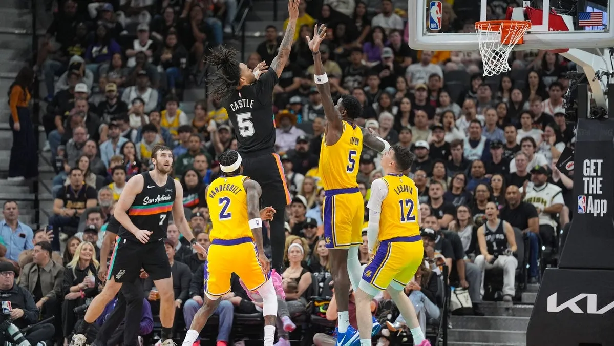 Lakers vs. Bucks odds, tips and betting trends