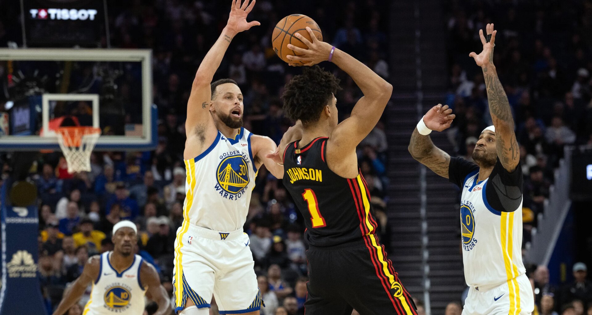 Hawks use strong second-half run to dish Warriors a home loss, 124-111