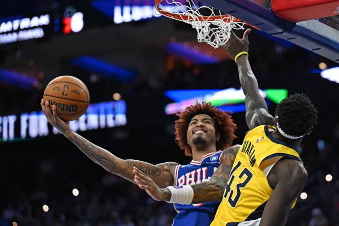 Jan 19, 2026; Philadelphia, Pennsylvania, USA; Philadelphia 76ers guard Kelly Oubre Jr. (9) drives to the basket against Indiana Pacers forward Pascal Siakam (43) during the second quarter at Xfinity Mobile Arena. Mandatory Credit: Eric Hartline-Imagn Images