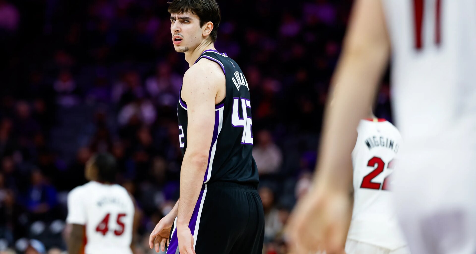 Maxime Raynaud finishes with another double-double