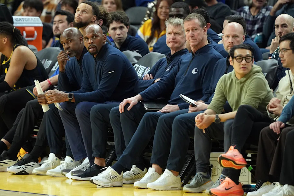 Jan 2, 2026; San Francisco, California, USA; Golden State Warriors head coach Steve Kerr (center) reacts during the fourth quarter against the Oklahoma City Thunder at Chase Center. Mandatory Credit: Darren Yamashita-Imagn Images
