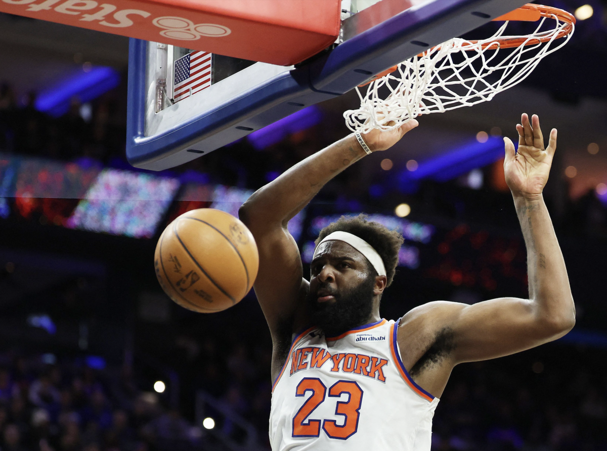 NY Knicks survive 76ers, Warriors-Wolves suspended