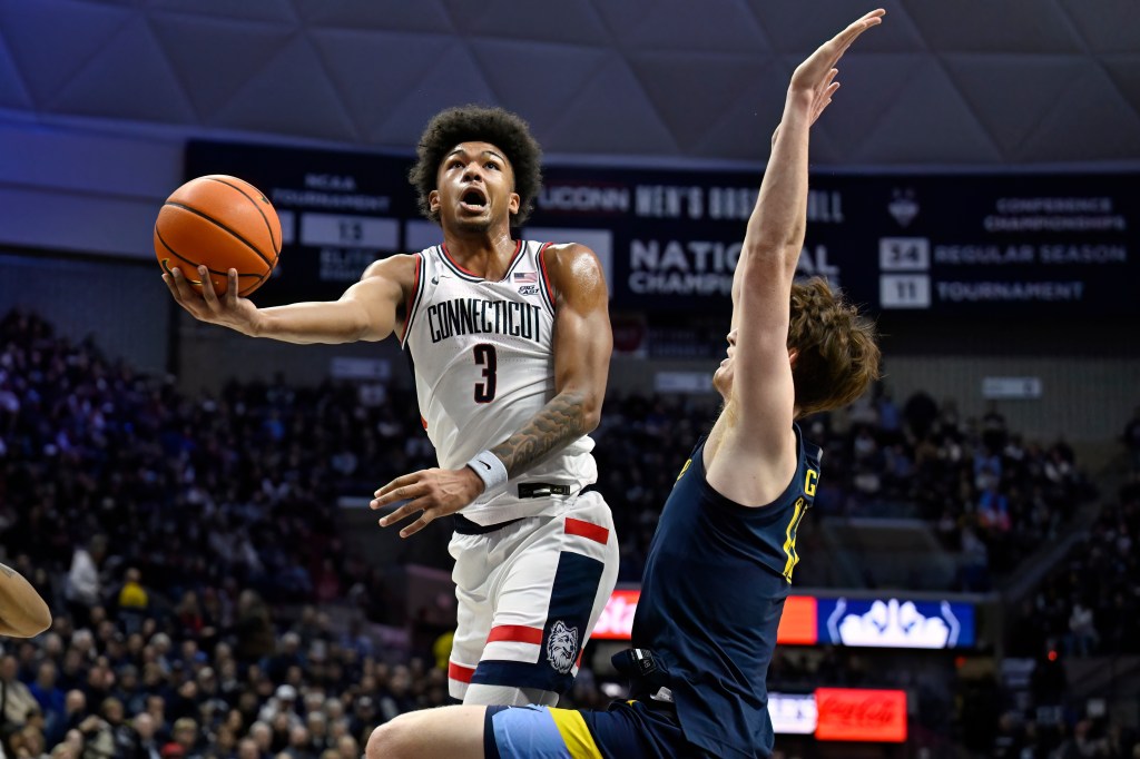 UConn men hold at No. 4 in latest AP Top 25 rankings