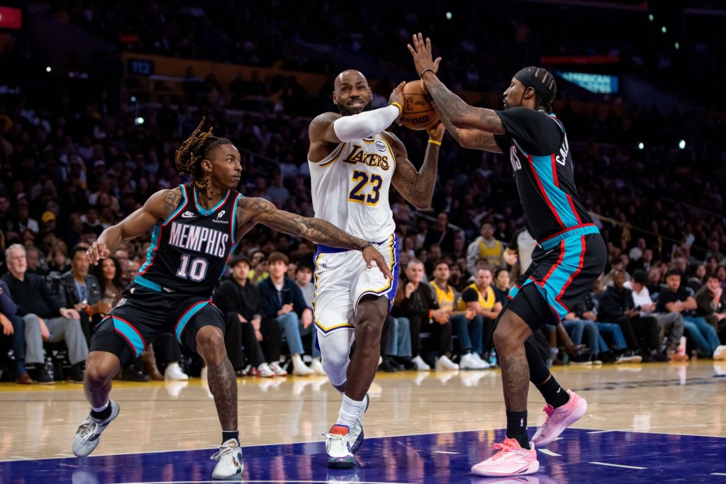 Luka Doncic, LeBron James lead Lakers to 2nd straight win over Grizzlies – Press Enterprise