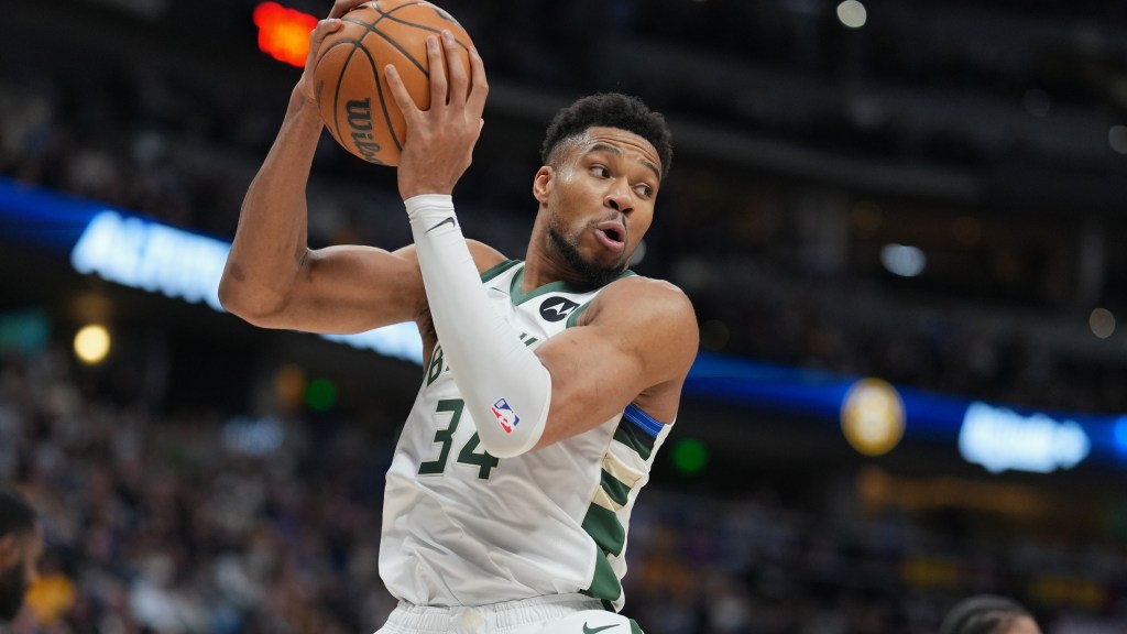 Knicks' best offer for Giannis Antetokounmpo might not be good enough