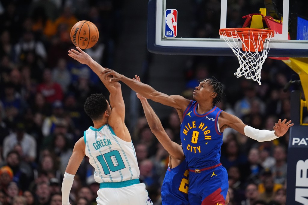 Nuggets clobbered by Hornets on back-to-back