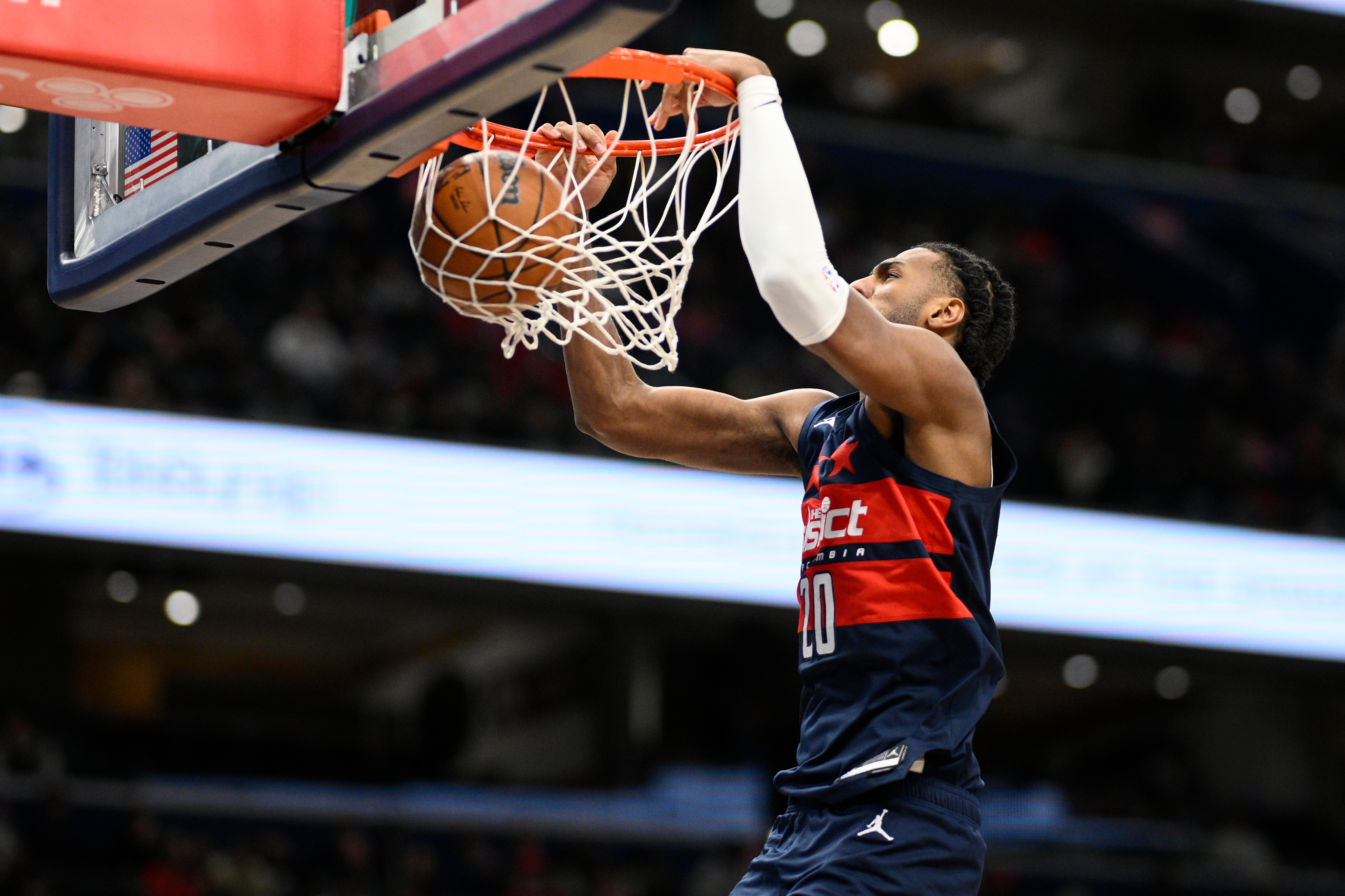 Washington Wizards center Alex Sarr dunks during the second half...