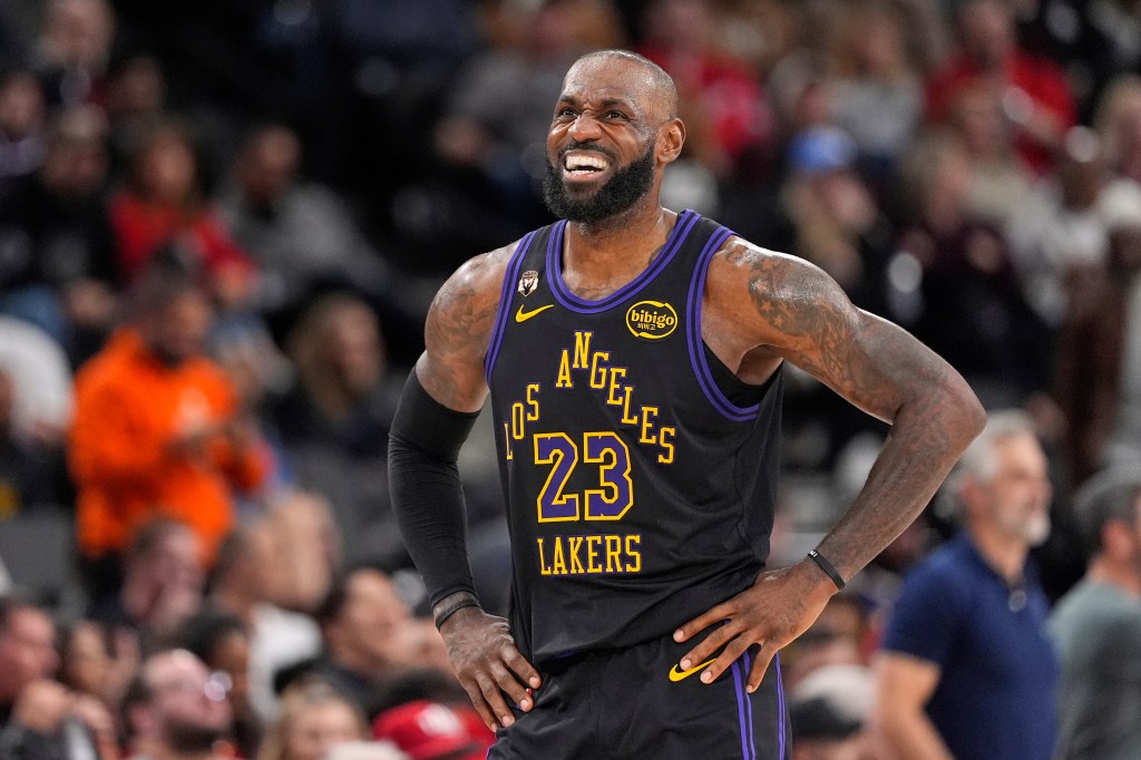 LeBron brushes off Buss report: 'Don't really care'